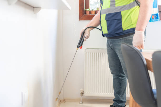 Best Affordable Pest Control Services  in Fostoria, OH